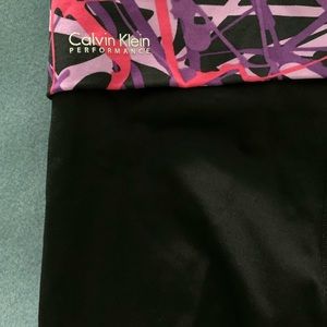 SPLATTER PAINT CALVIN KLEIN LEGGINGS- cropped